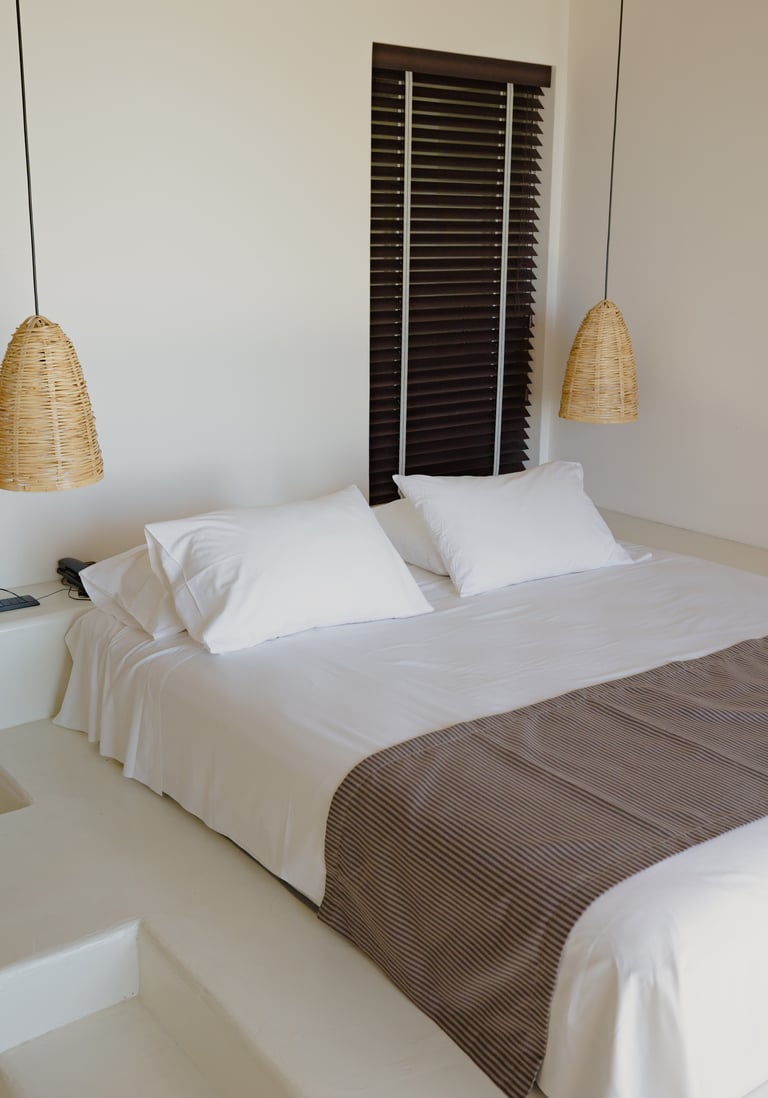 Gloria Maris Hotel Suites and Villa room executive suite bed furnishing size