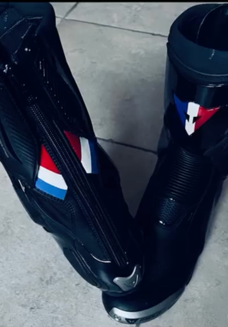 BOTTES DAINESE DRAPEAU FRANCE DKM CUSTOM PEINTURE CUIR