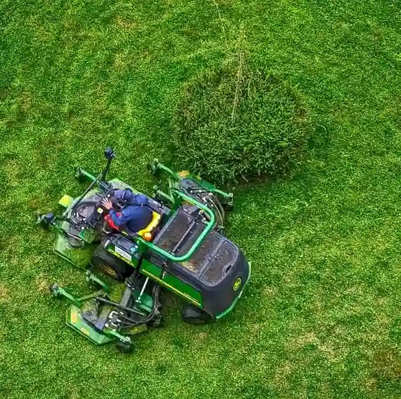 Mowing lawn care Sebastian, FL