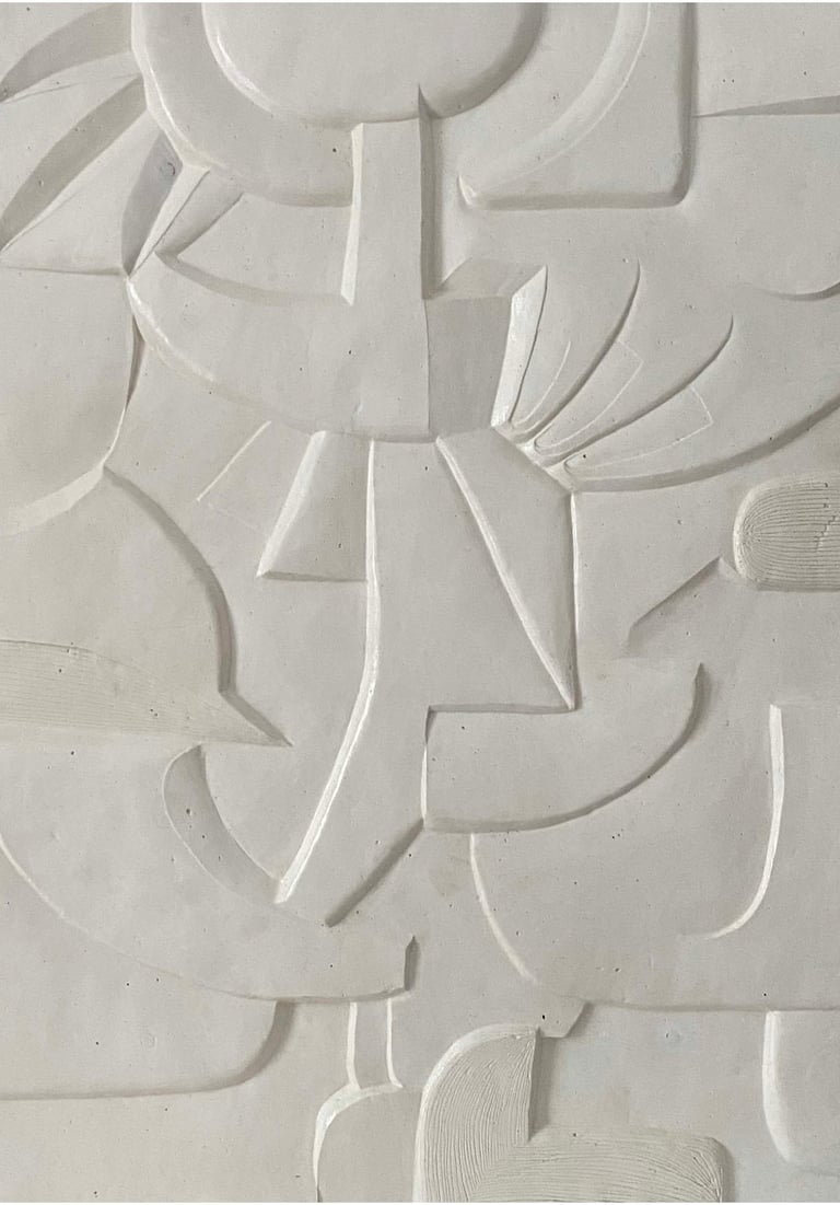 sculpture plâtre bas relief