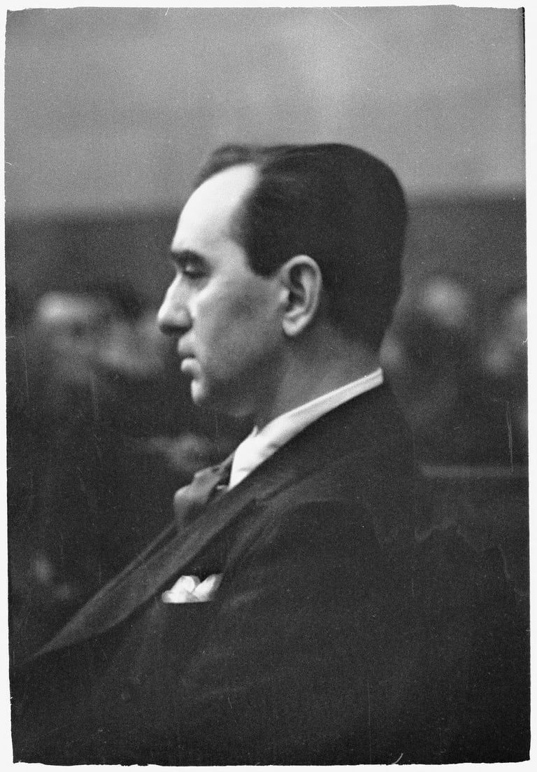 Grim Busby Berkeley in a courtroom during his 1935 Hollywood reckless driving and manslaughter trial