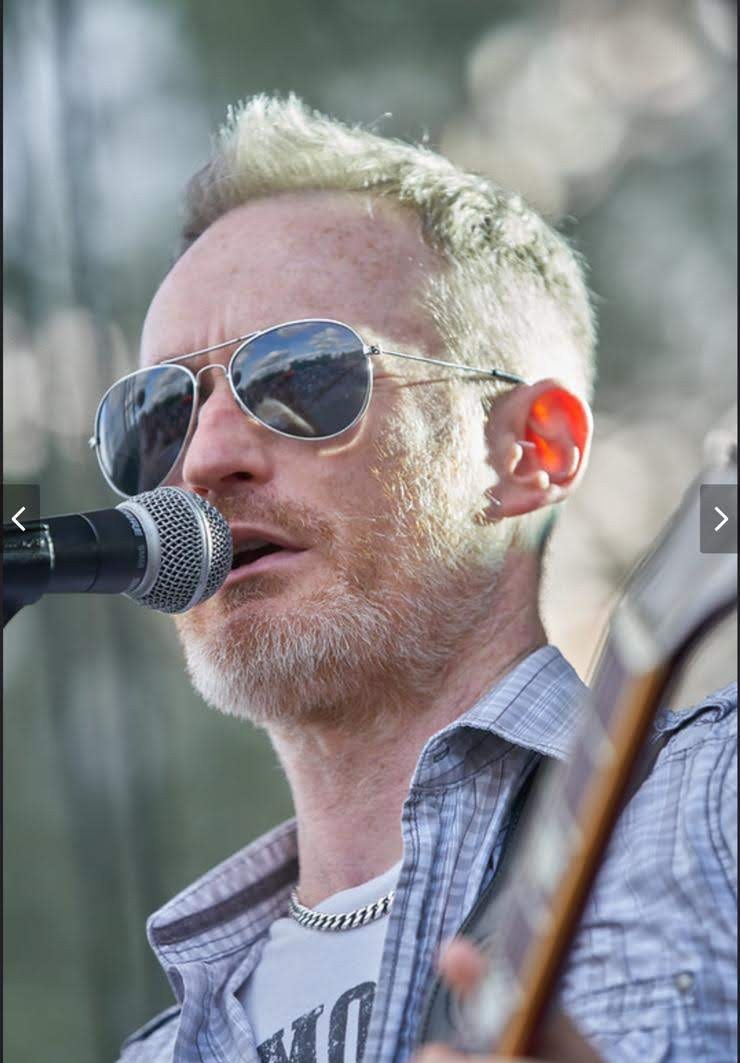 The Dodgers - Rock/Pop covers band Banbury