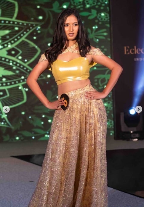 model miss pageant beauty contest evening gown stunning dress gorgeous gown