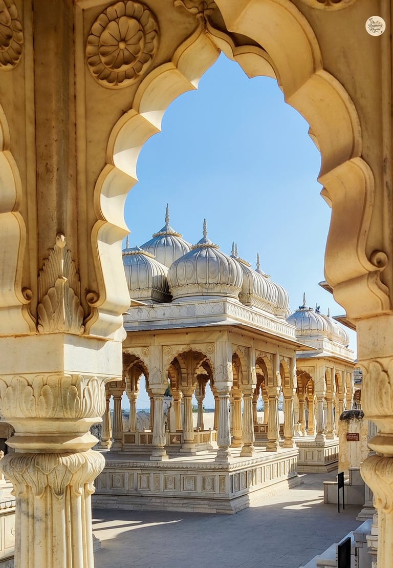 Row of marble cenotaphs at Devi Kund Sagar, Bikaner — memorials of Bikaner’s kings and queens.