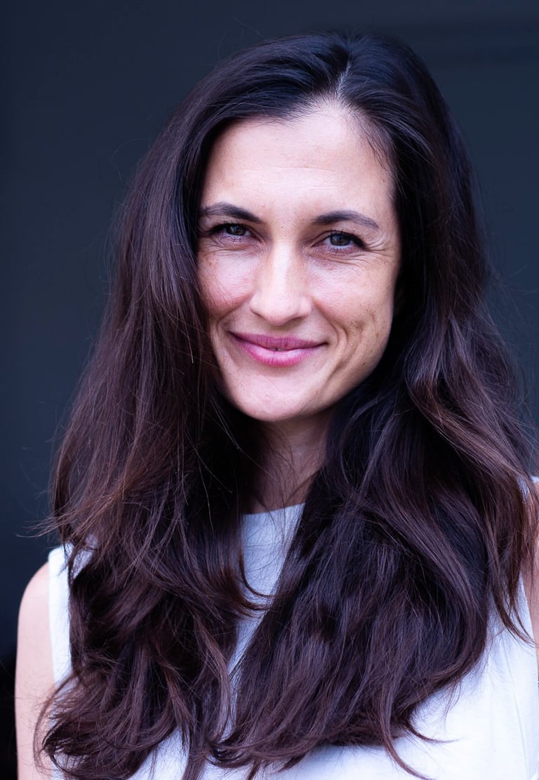 Julia Casper - Sprecherin & Schauspielerin - Fotocredits: Oxana Salzmann