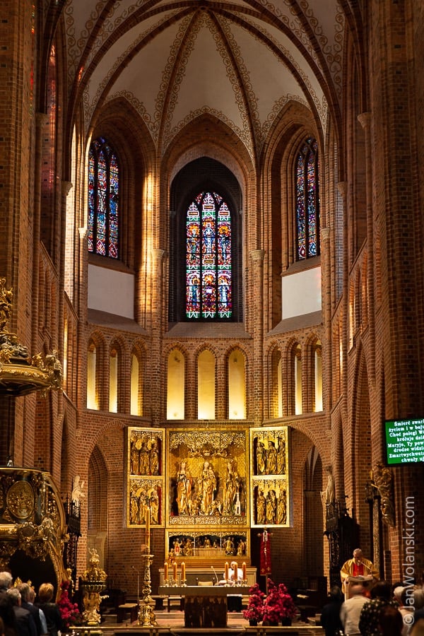 Wnętrze Katedry Poznańskiej