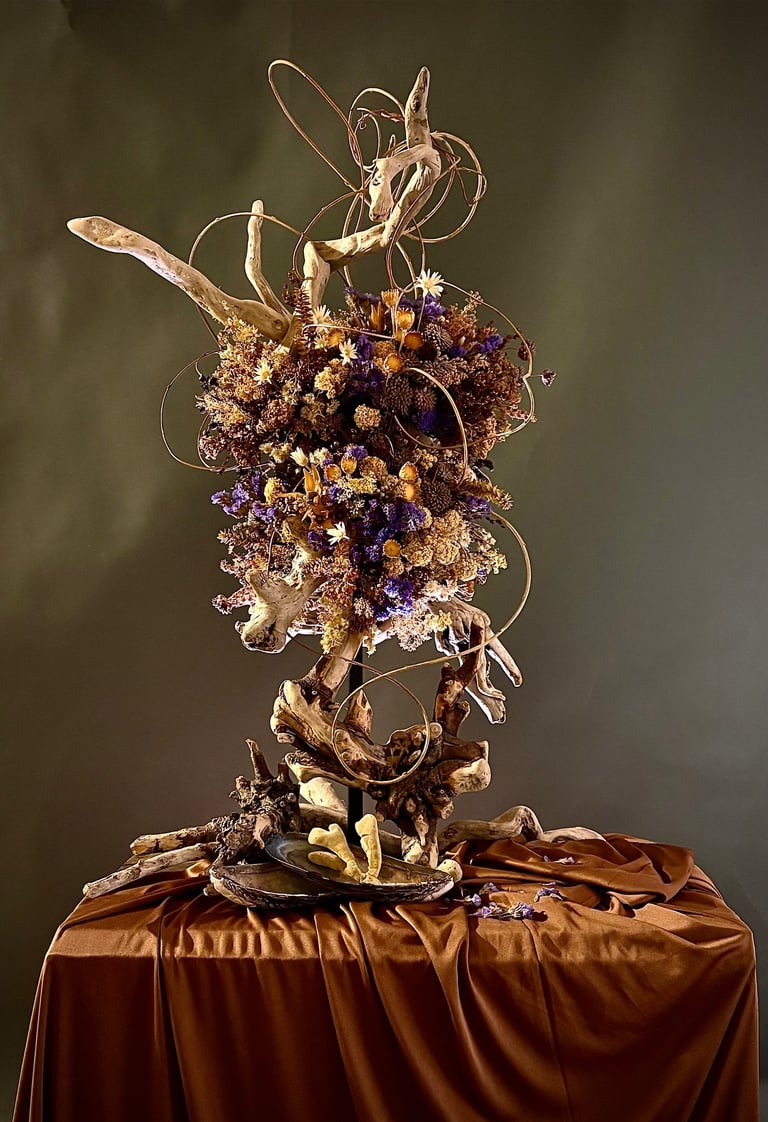 dried flowers, dried arrangement, florals, driftwood, vines, florist