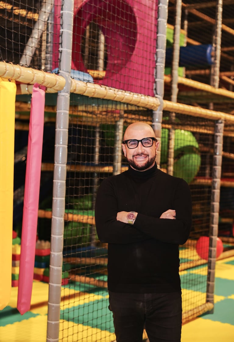 Francesco Porcelli CEO di Pollicino nell’area giochi del locale
