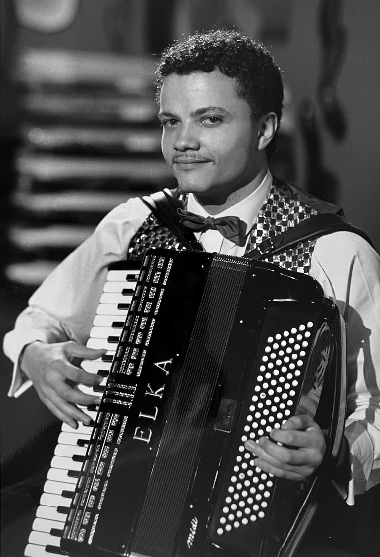 Jon Yon performing live to over 20 million people on Bob Says Opportunity Knocks