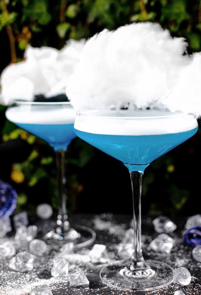 Захарен памук за украса на коктейли