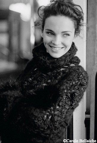 Claire Keim prise en Photo par Carole Bellaiche