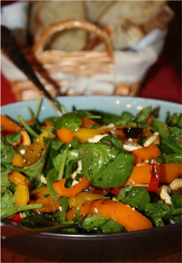 zesty spinach and grilled pepper salad