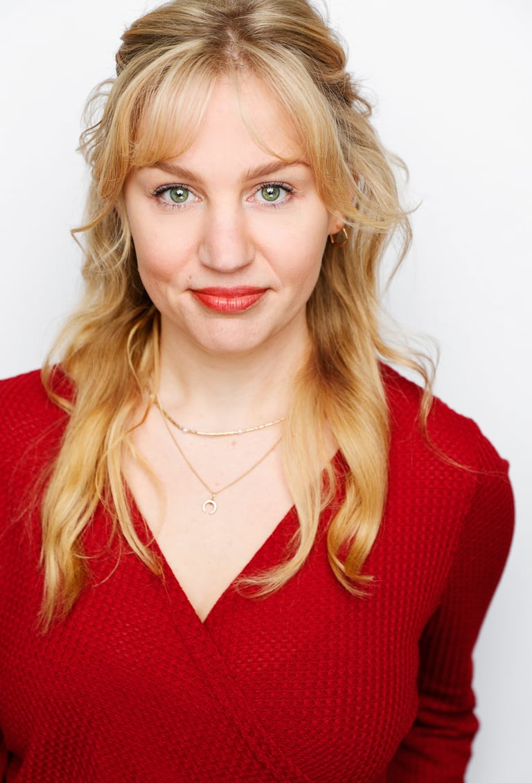 Marisa Dzintars Mor Photo by Leah Huebner