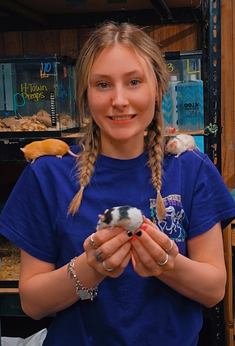 Kassie Creamer-Pet Den