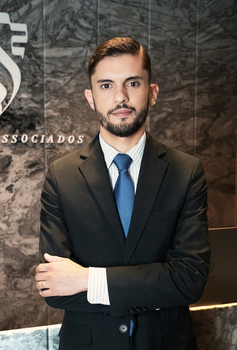 Marcos Paradeda - CAVALCANTI Advogados Associados