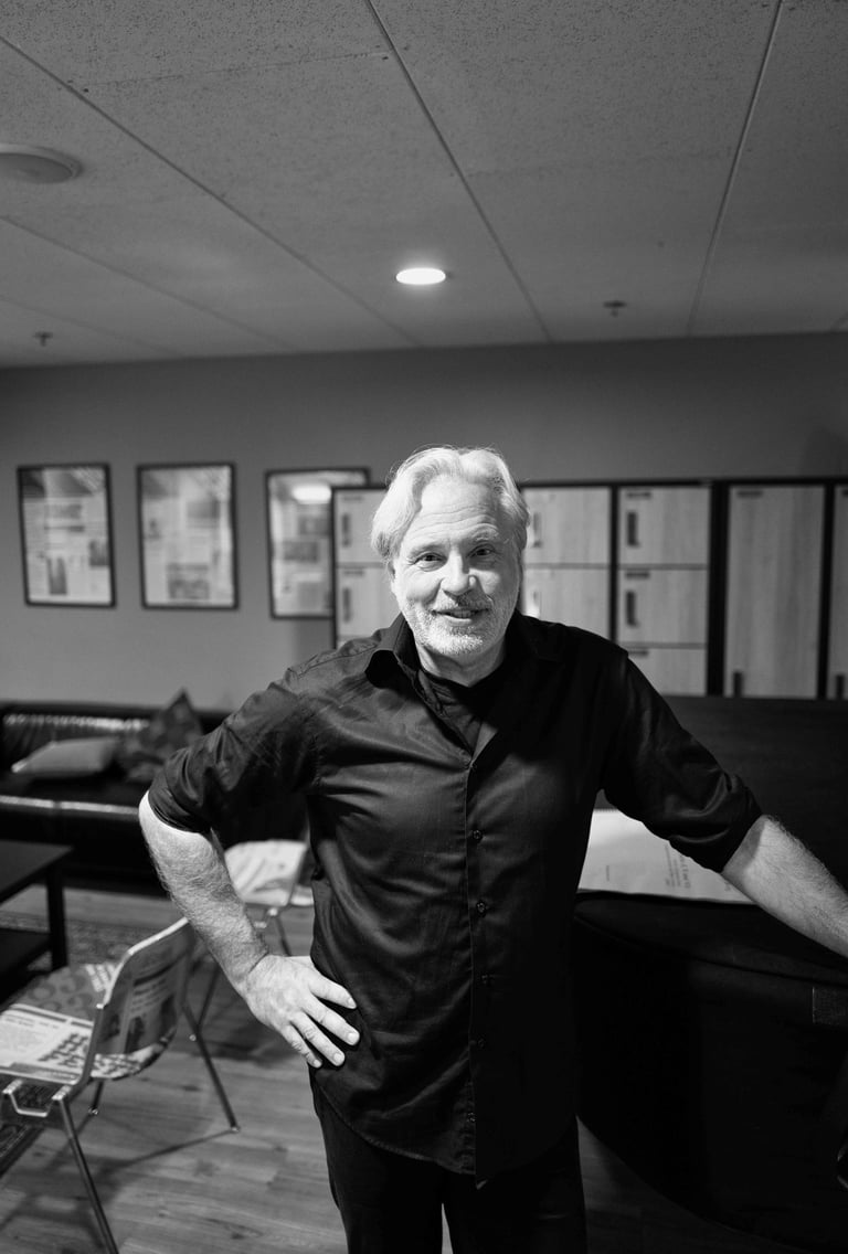 Conductor Markus Stenz backstage in TivoliVredenbrug Utrecht photo by Peter Tra