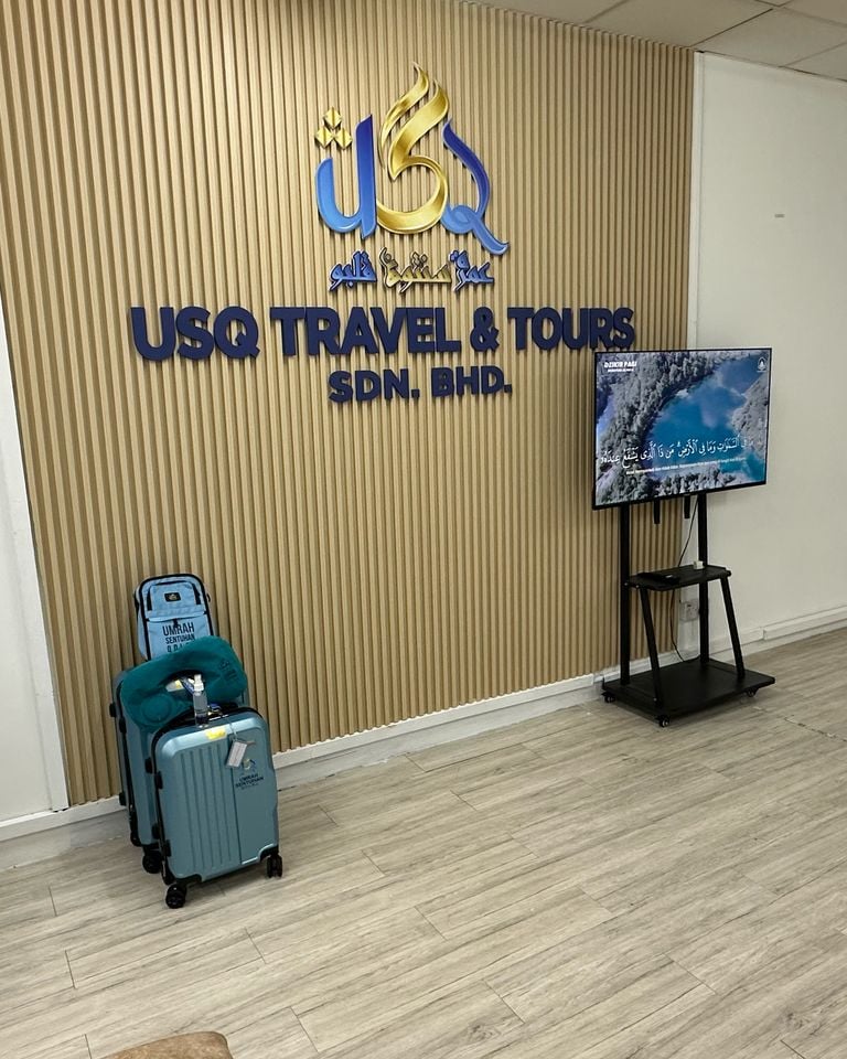 usq travel headquarters