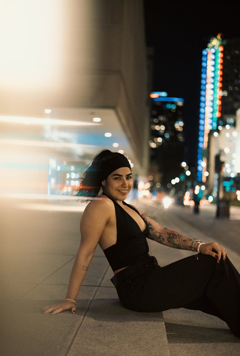 night photography montreal women 