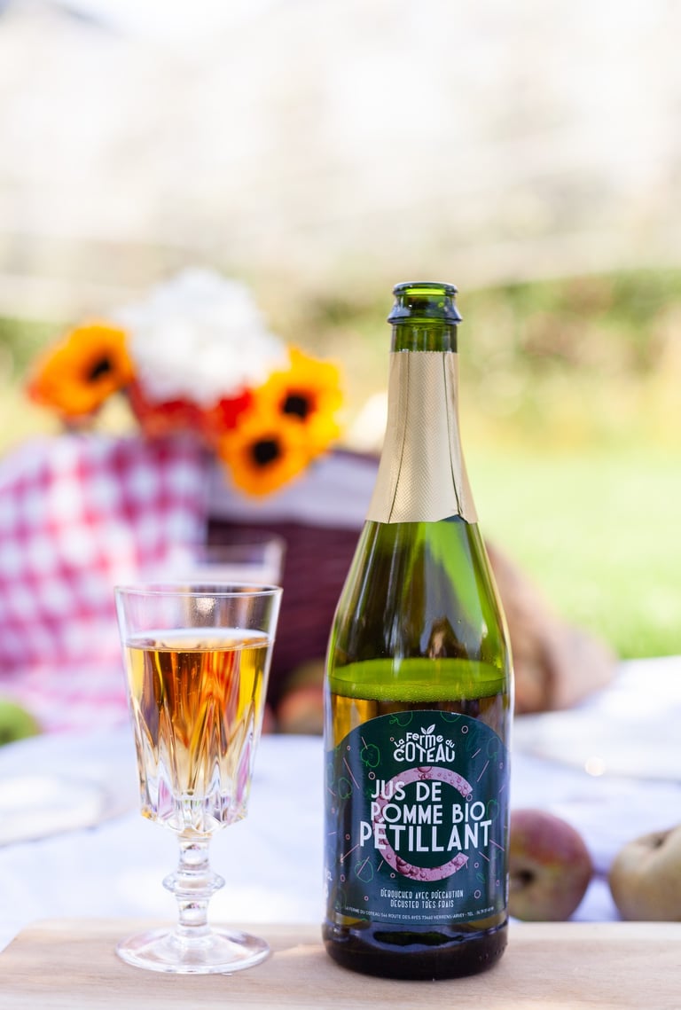 Pétillant de pomme bio sans alcool produit à La Ferme du Coteau à Tournon Savoie
