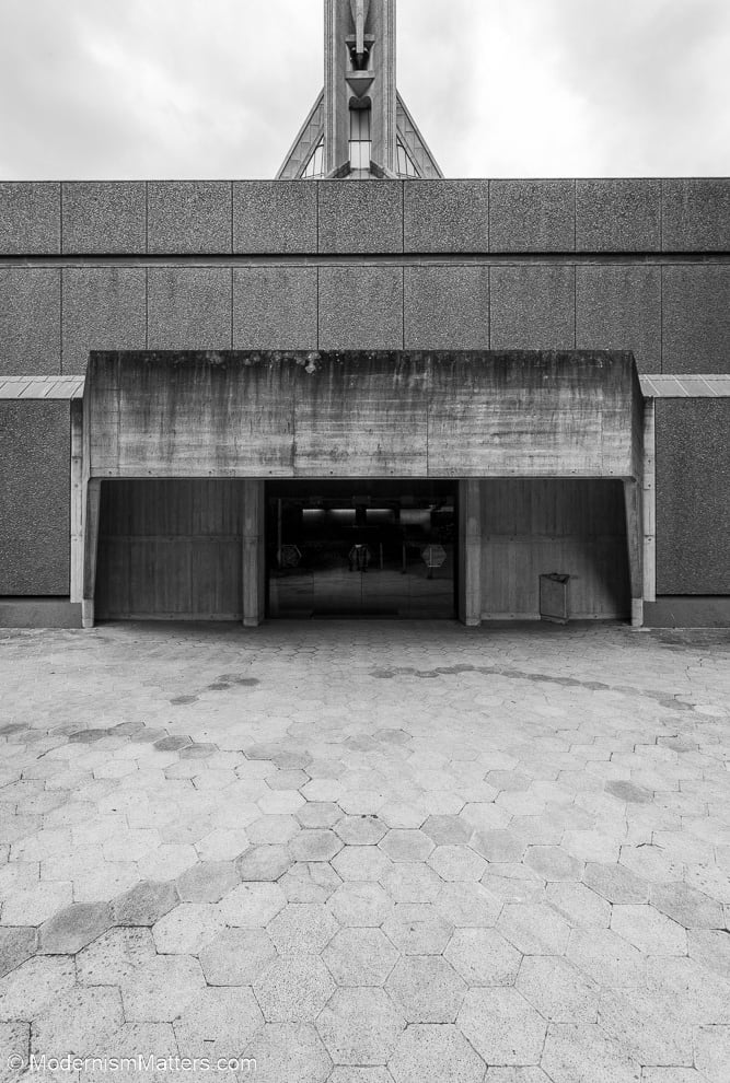 Clifton Cathedral ● Bristol, UK ● Ronald Weeks - Percy Thomas Partnership ● 1970-1973
