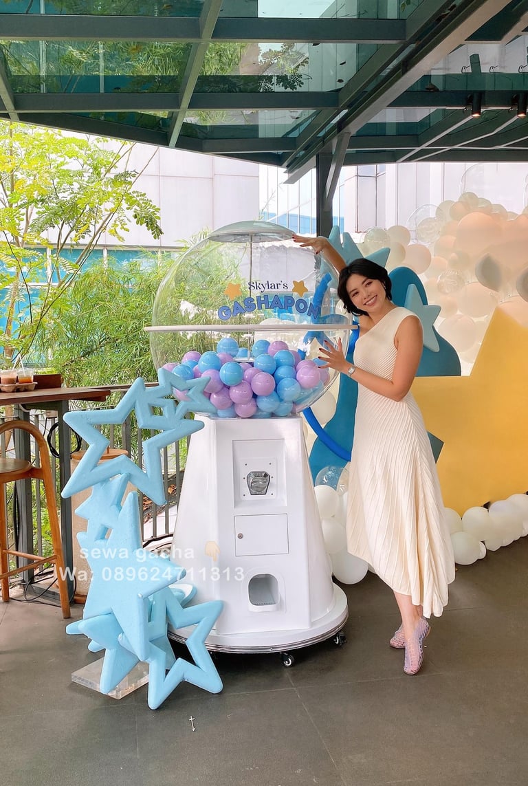 sewa mesin gachapon jumbo putih untuk biarthday party