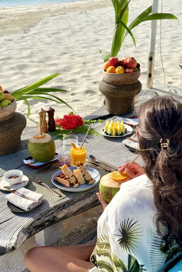 kudadoo maldives beach breakfast