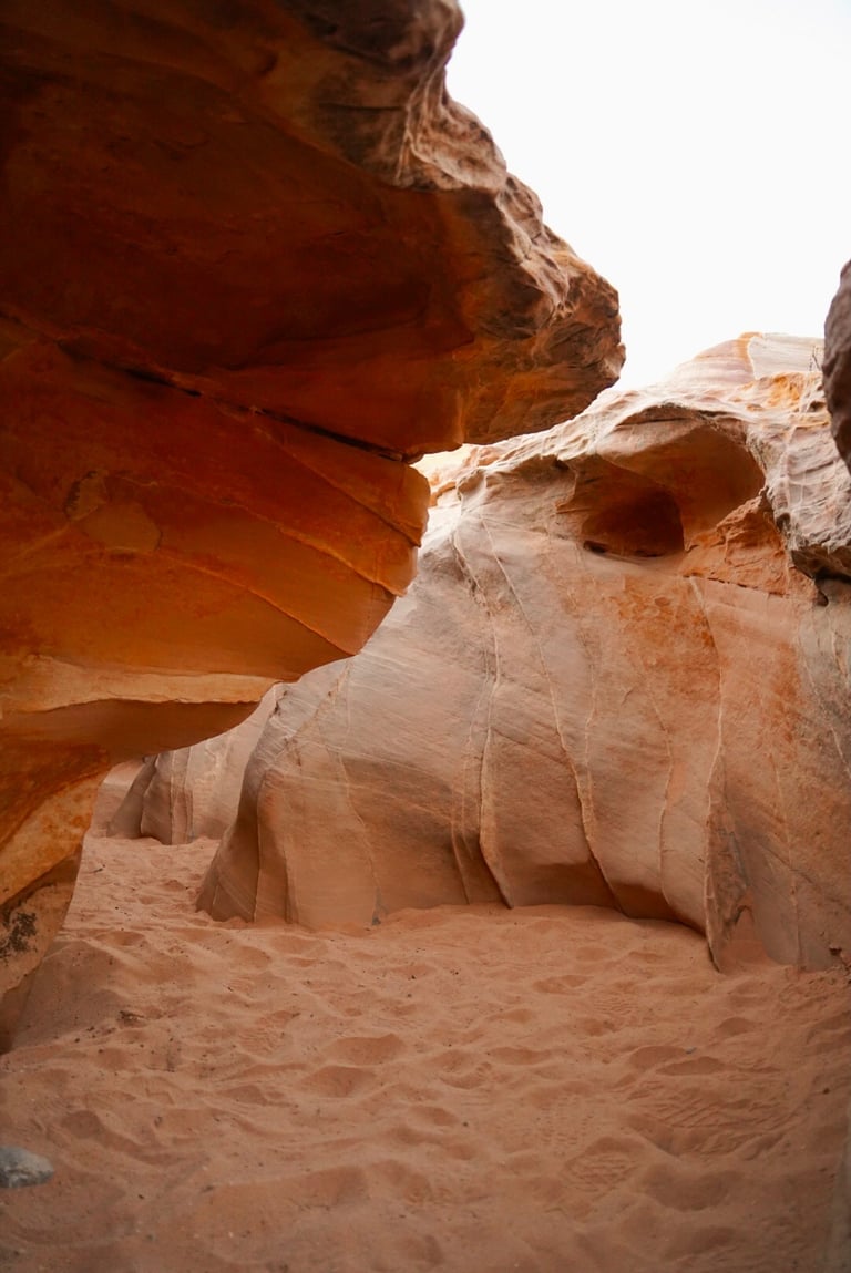 getting married while traveling