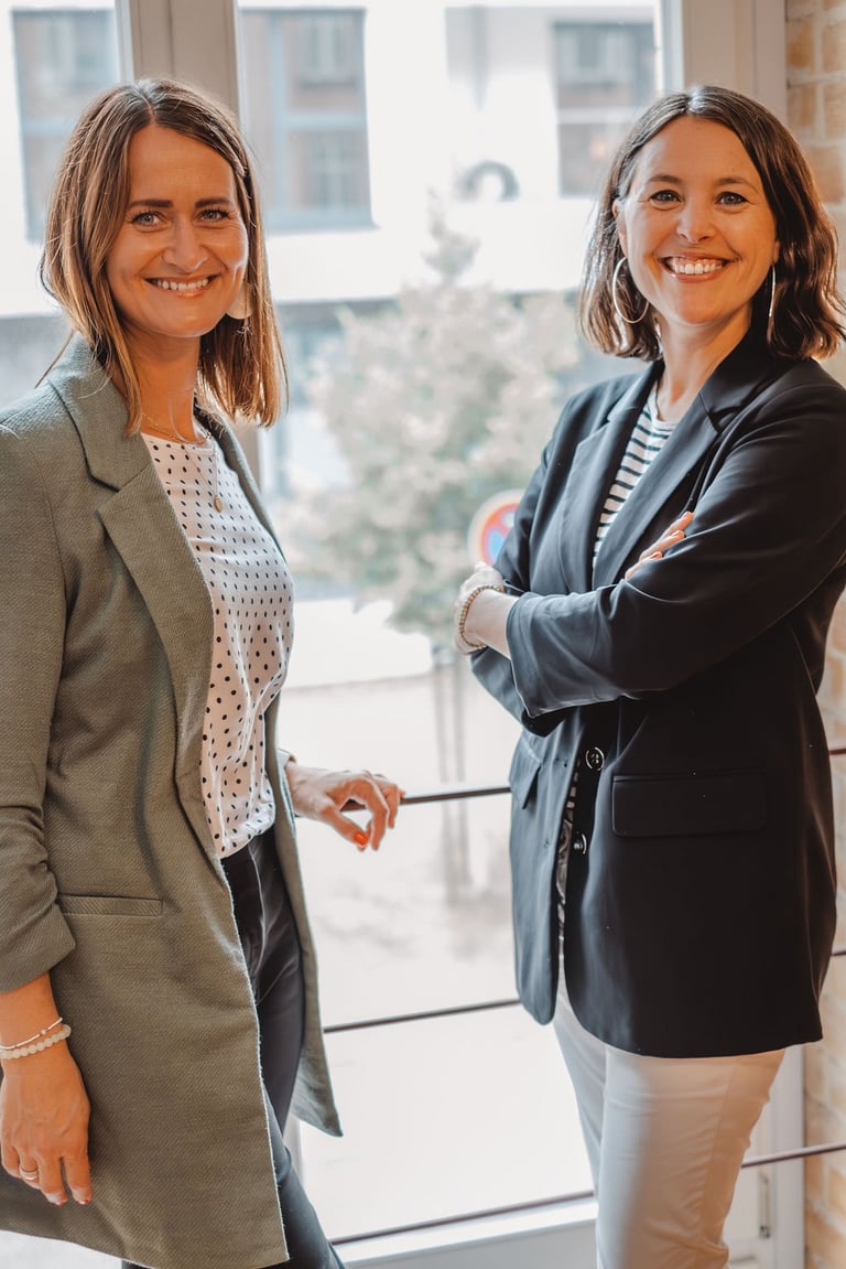 Kathrin Possik und Patricia Bellmann beraten Unternehmen zum Thema Trauer am Arbeitsplatz