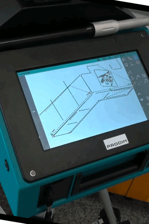 Proliner i ekran koji pokazuje rezultate digitalne izmjere.