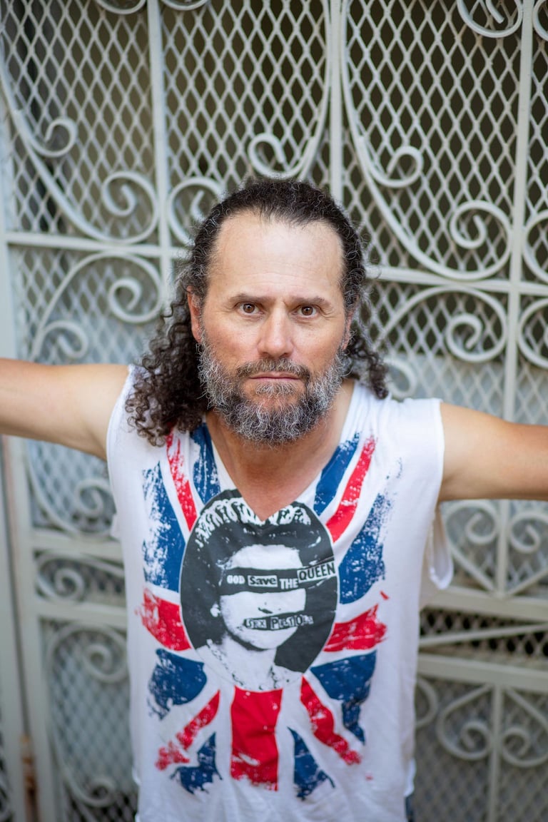 theatrical-character-headshot-gritty-rebel-la