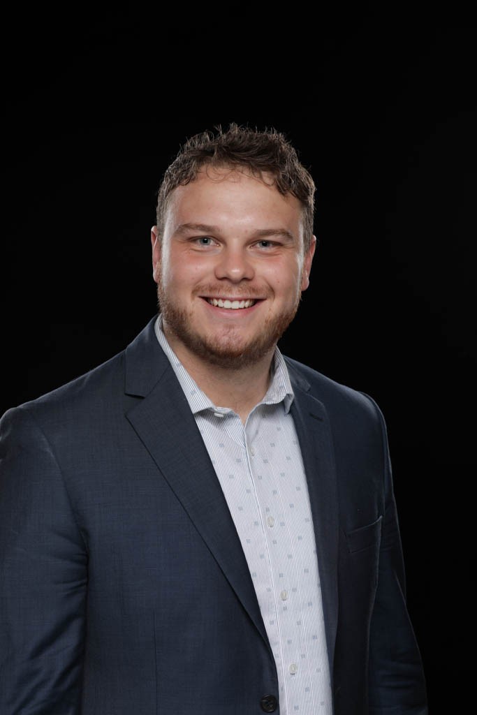 derek eilert wedding cello player headshot