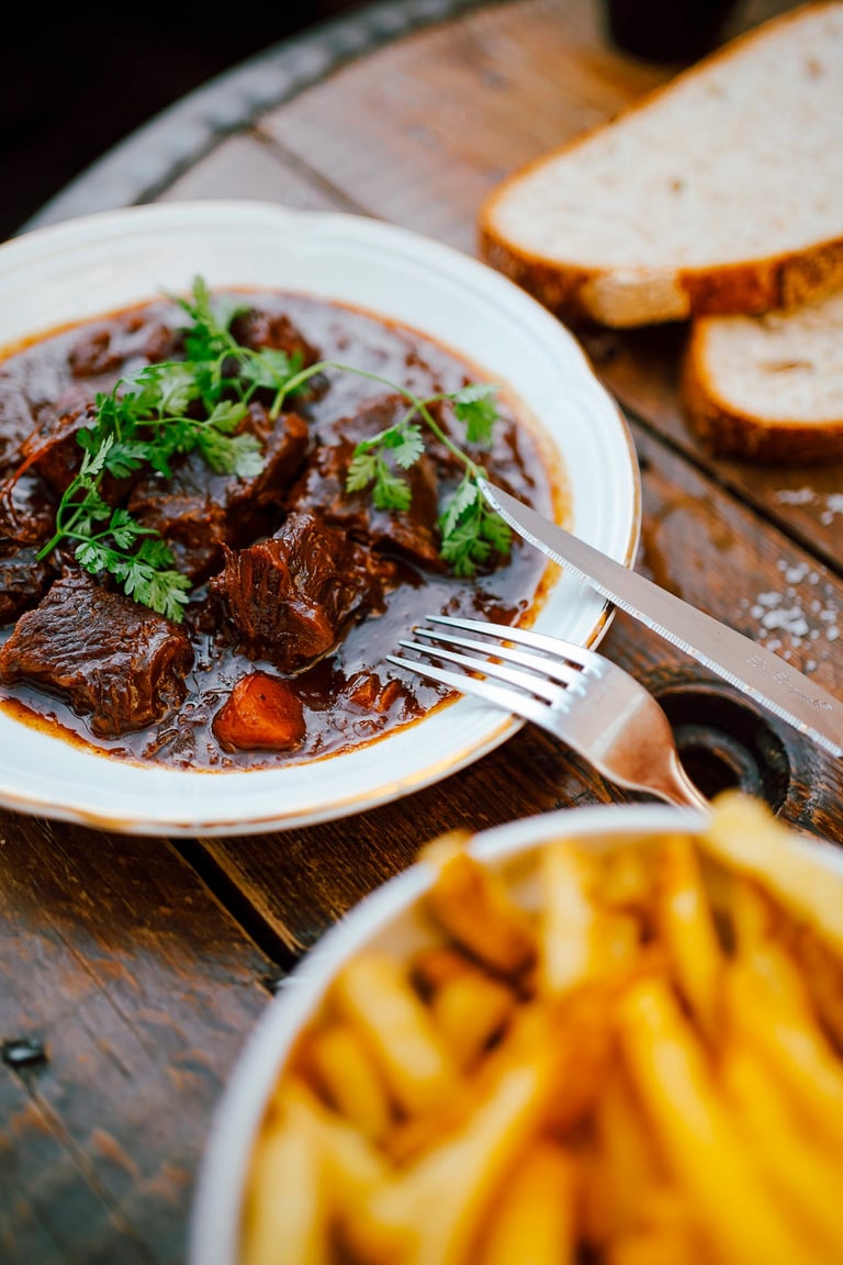 Carbonade flamande  Paleron de bœuf mijoté à la bière « Charles » de motte cordonnier - Spécialité Chef Charles