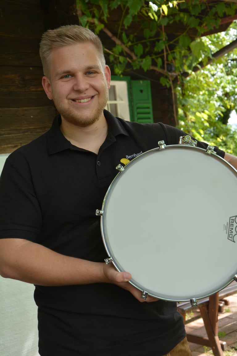 Bernhard Mayerhofer - Schlagzeuger und Tontechniker von Brass Cuvée
