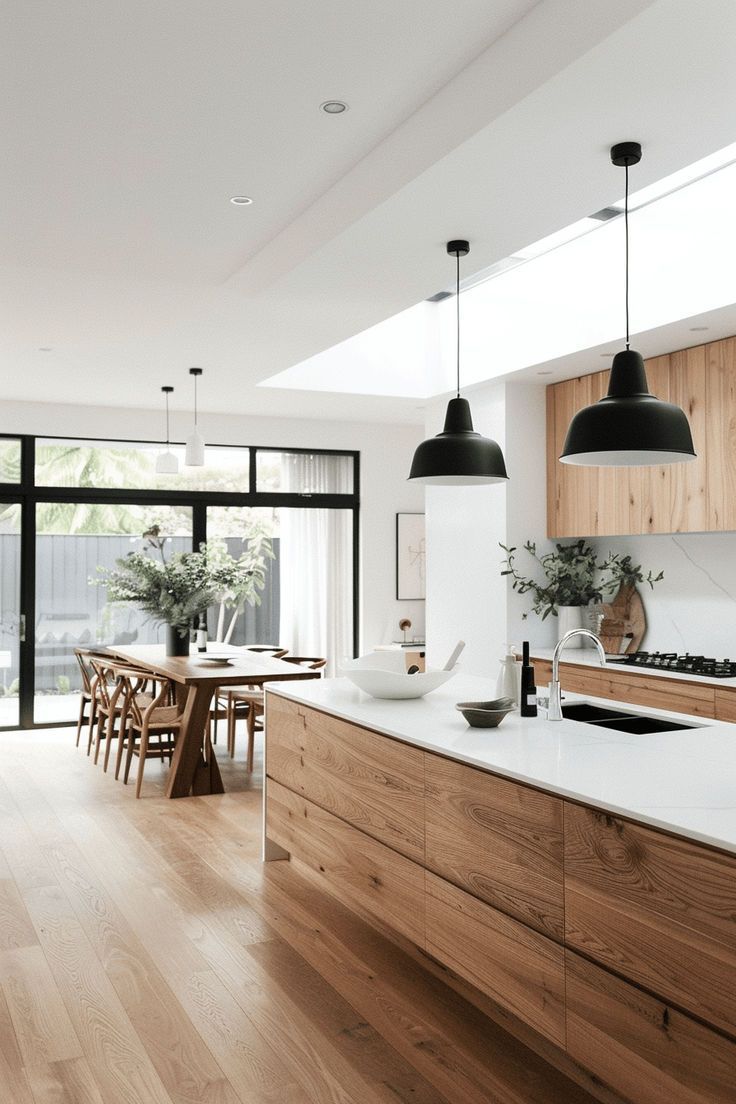 Geniş çalışma alanı sunan mutfak tasarımı uygulaması