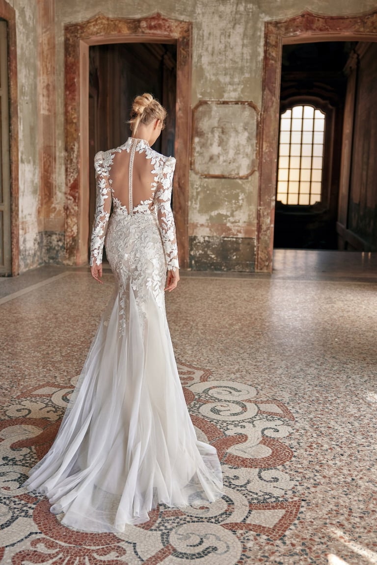 robe de mariée sirène avec manches et dos nu