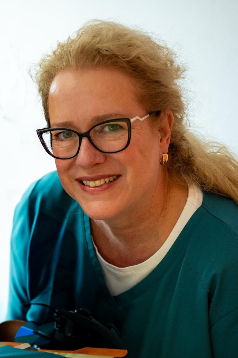 Annette Brügger - Zahnärztin - Lebenslauf