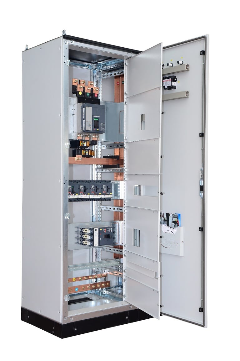 Havuz panoları, sualtı elektrik sistemlerinin güvenli ve verimli çalışmasını sağlar.