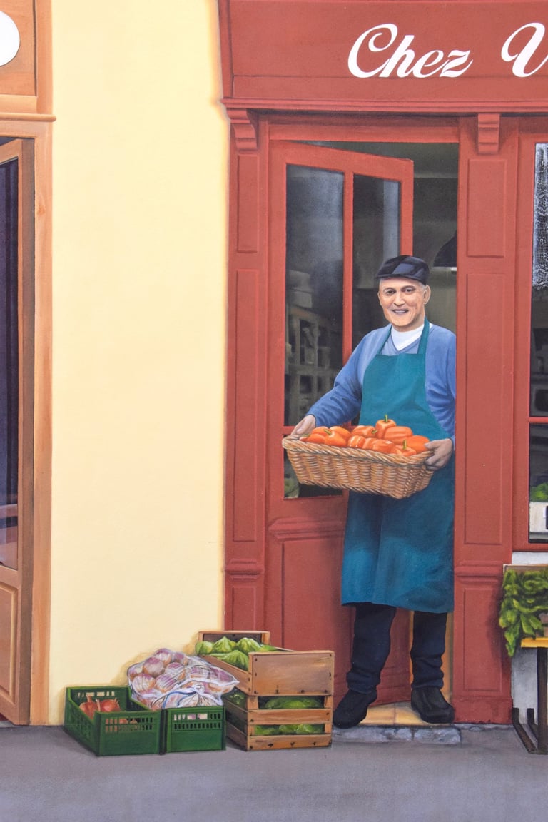 Peinture en trompe-l'oeil sur une façade: un maraîcher sort de son magasin avec un panier de légumes
