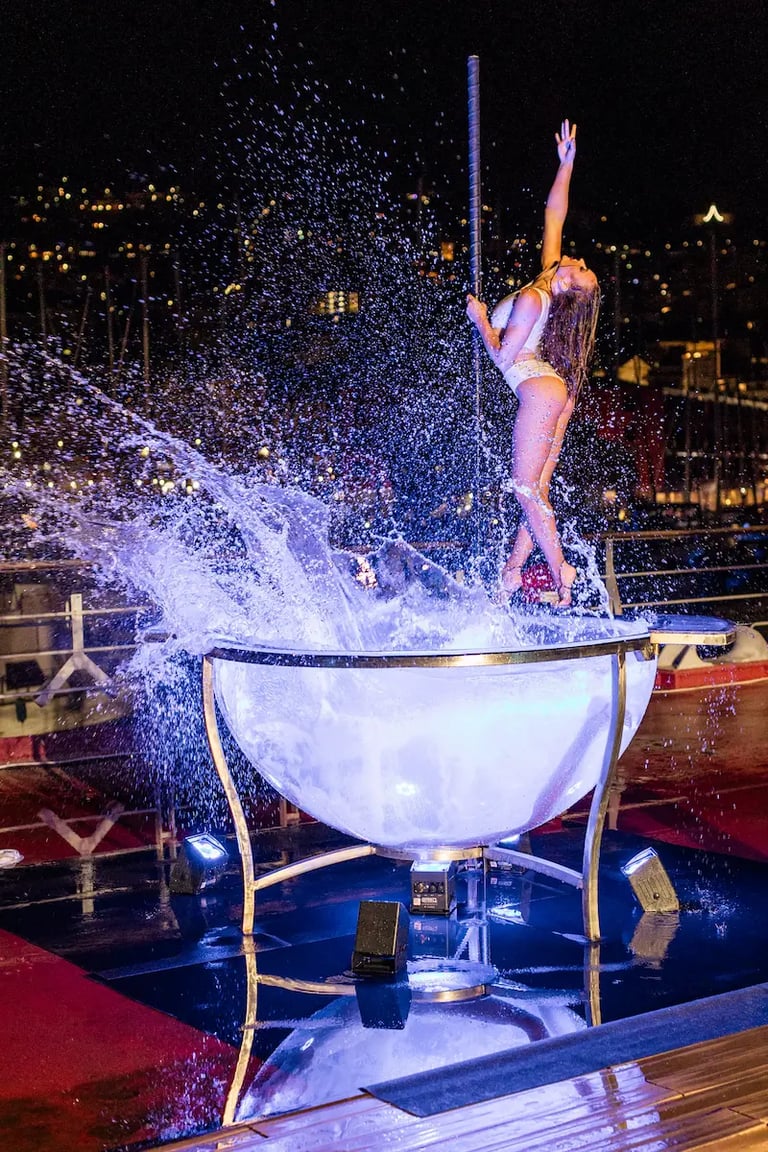 spettacolo acquatico milano
