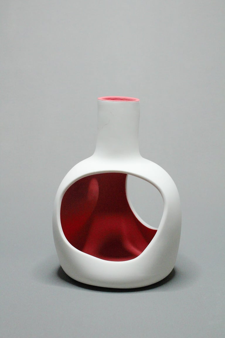 "Onoma" Bicolore blanche et rouge, d'Anthony Bortoluzzi