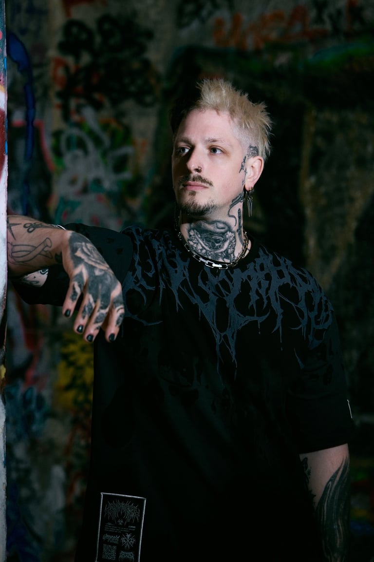 photographie portrait homme, alternatif, tatoué, à Gisors