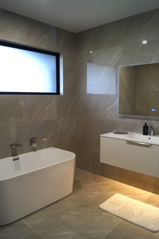 New family bathroom - CHR Builders Matakana