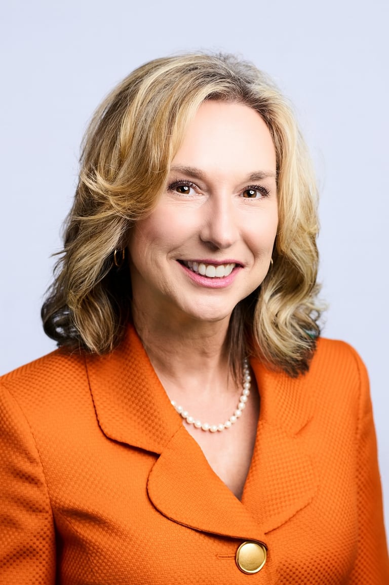 Robin Siekerman biography, sales and marketing expert for 3PL warehousing