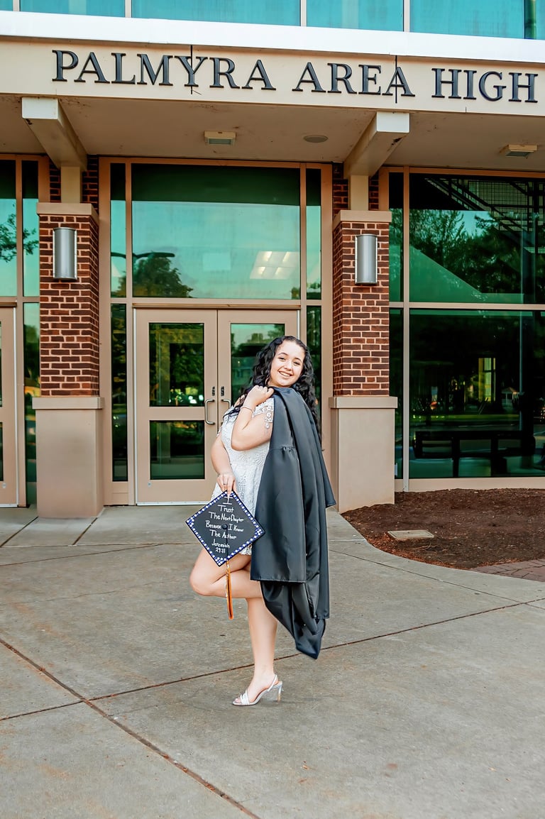 Hershey PA Senior Picture Photographer. Lancaster PA senior picture photographer. Manheim PA senior pictures