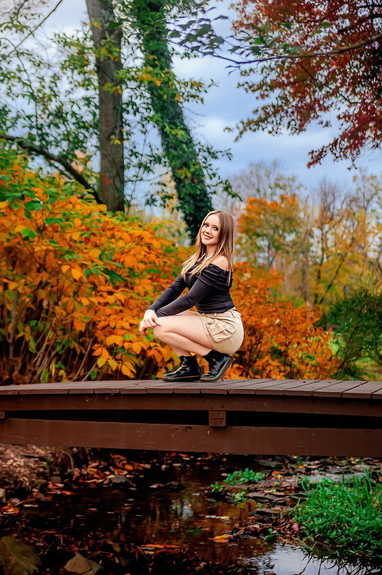 York PA Senior pictures at Historic Shady Lane by a Lancaster PA senior picture photographer
