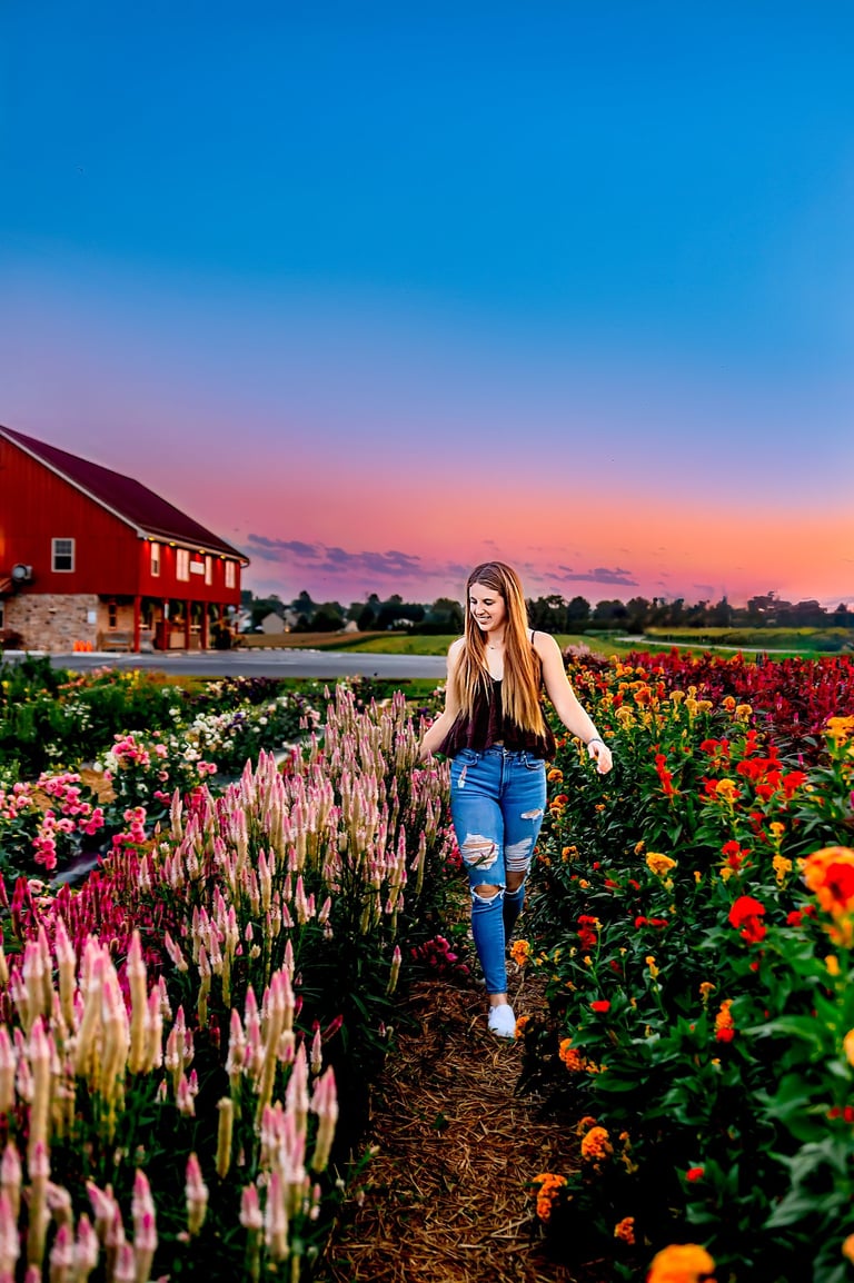 Manheim Township Senior Pictures Photographer. Lancaster PA senior pictures photographer