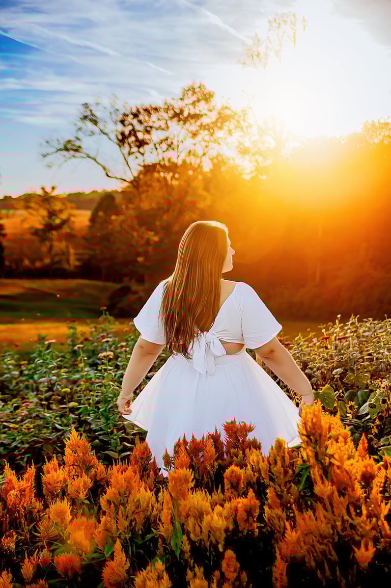 Elizabethtown PA Senior pictures at Country Joy Flowers by a Lititz PA senior picture photographer