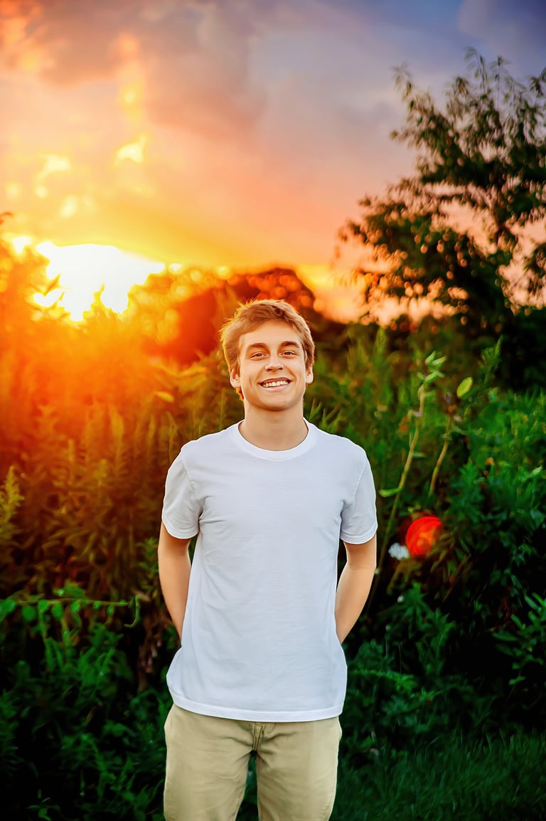 Lancaster PA senior pictures. Elizabethtown Senior Pictures. Lititz PA Senior Pictures. Manheim PA Senior Pictures. York PA