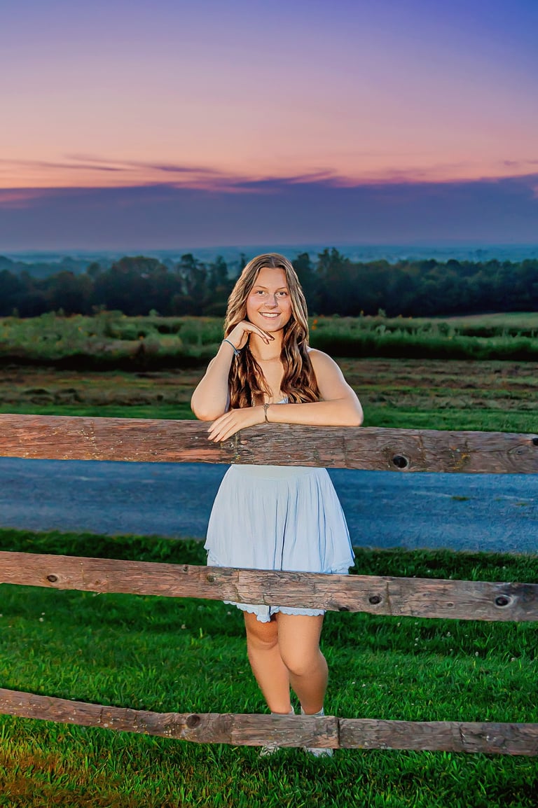 Lancaster PA Senior Pictures. York PA senior pictures. Elizabethtown PA senior pictures. Lititz PA senior pictures.