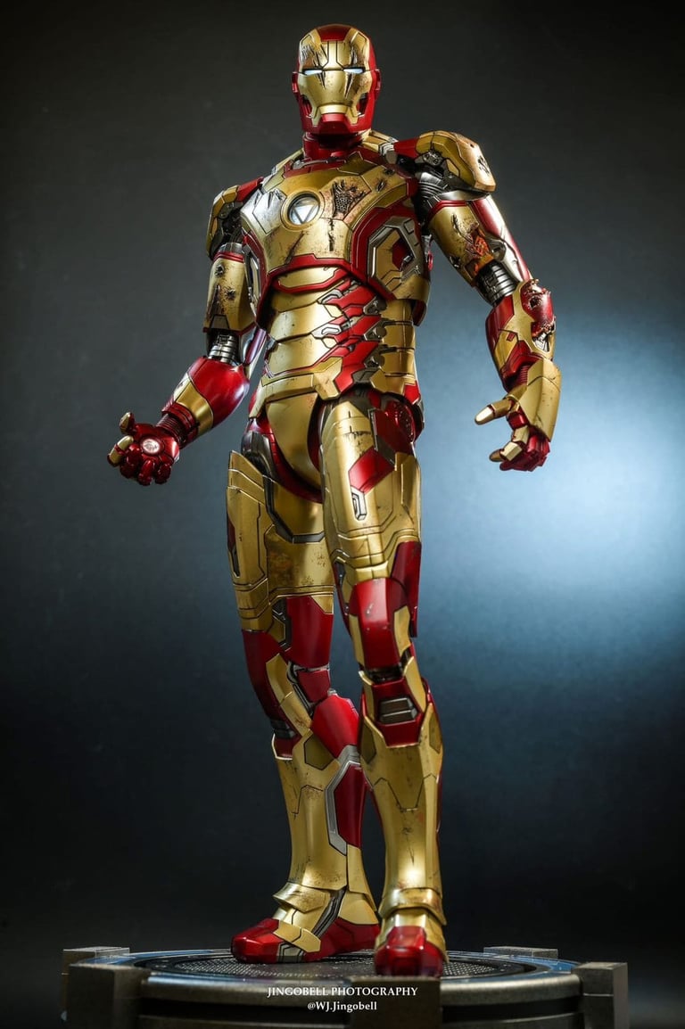 Figura coleccionable de acción de Iron Man Mark 42 con daño de batalla